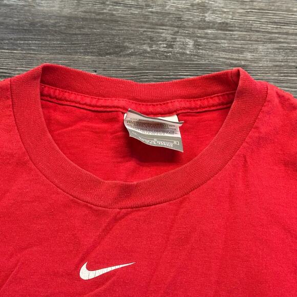 Vintage Y2K Nike 2004 Manchester United USA Tour Red Mens L Sporty Soccer Tshirt - Picture 10 of 12